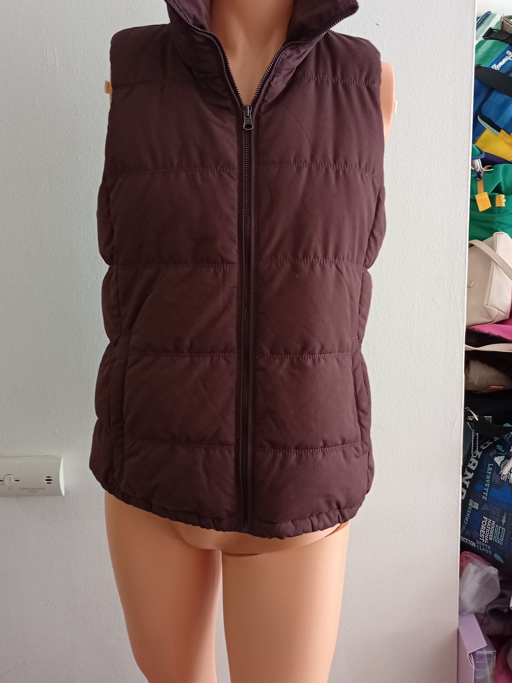 Old Navy Quilted Puffer Vest in Dark Brown